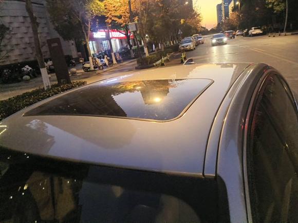 [南京·苏A] 二手宝马宝马3系2013款 320Li 豪华设计套装