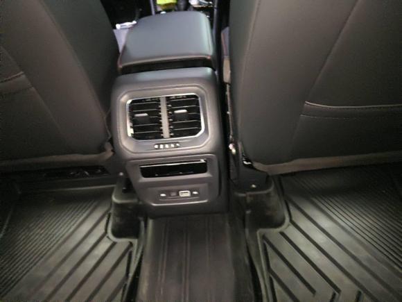 [上海·沪E] 二手大众途观L2023款 330TSI 自动两驱R-Line旗舰版