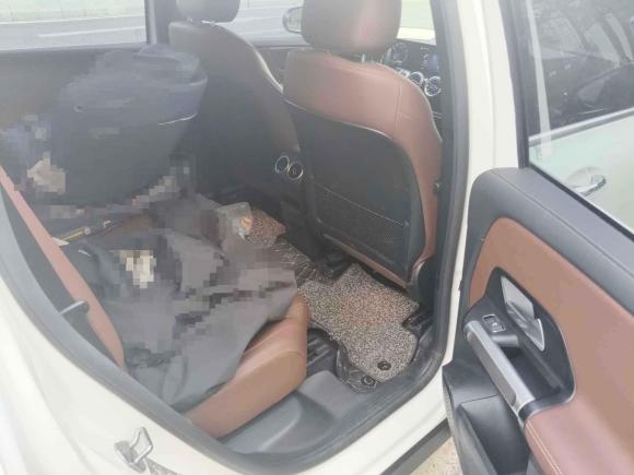 [广州·粤A] 二手奔驰奔驰GLB2022款 GLB 200 时尚型