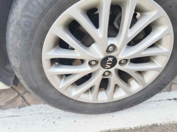 [上海·苏G] 二手起亚起亚K22017款 三厢 1.4L MT 15周年特别版GLS