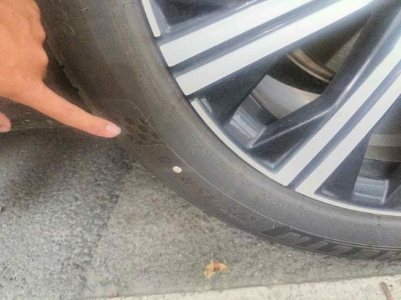 [宁波·浙B] 二手沃尔沃沃尔沃XC902024款 B6 智逸豪华版 7座