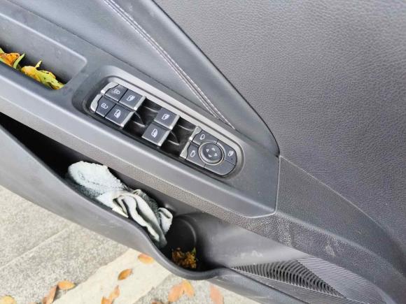 [成都·川A] 二手哪吒汽车哪吒V2021款 长续航娱乐版升级型