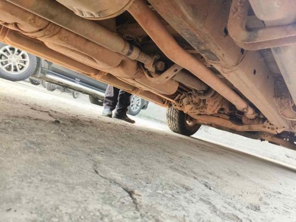 [成都·川G] 二手江铃域虎52018款 2.4T经典版柴油手动四驱豪华型长轴JX4D24A5L