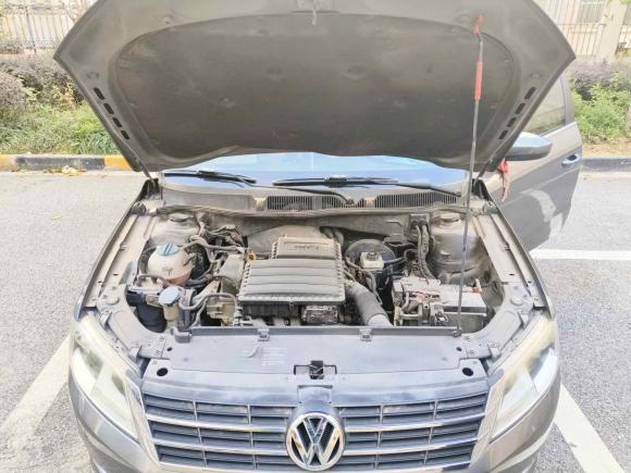 [无锡·苏B] 二手大众朗逸2013款 改款经典 1.6L 手动舒适版