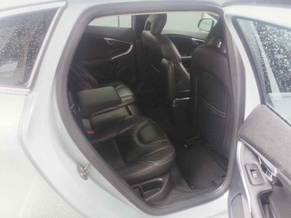 [宁波·浙B] 二手沃尔沃沃尔沃V402015款 1.6T 智雅版