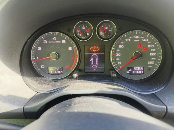 [青岛·黑E] 二手奥迪奥迪A32013款 Sportback 30 TFSI 舒适型