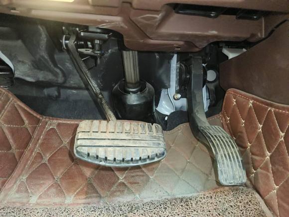 [济南·鲁A] 二手猎豹汽车猎豹CS102017款 2.0T 自动都市型