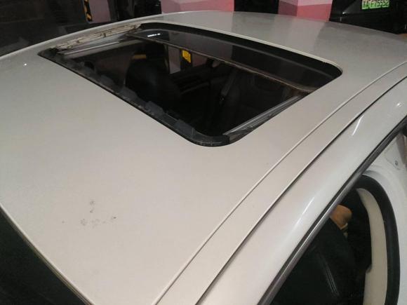 [南京·苏A] 二手雪铁龙雪铁龙C52013款 2.0L 自动尊享型