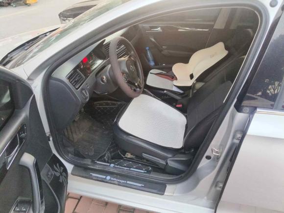 [武汉·鄂A] 二手大众桑塔纳2015款 1.6L 自动舒适版