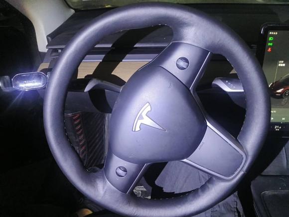 [上海·沪A] 二手特斯拉Model 32022款 后轮驱动版