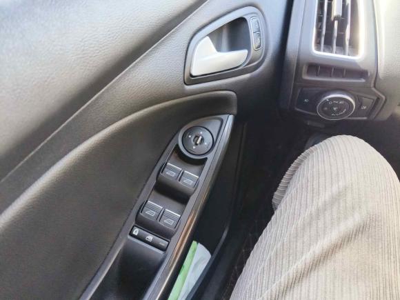 [湖州·浙E] 二手福特福克斯2017款 两厢 1.6L 自动风尚型智行版