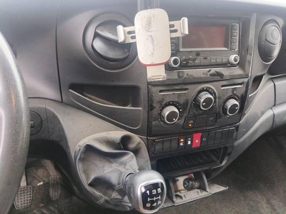 [武汉·鄂A] 二手依维柯依维柯欧胜2020款 2.3T 手动超瑞长轴短悬高顶高功F1A