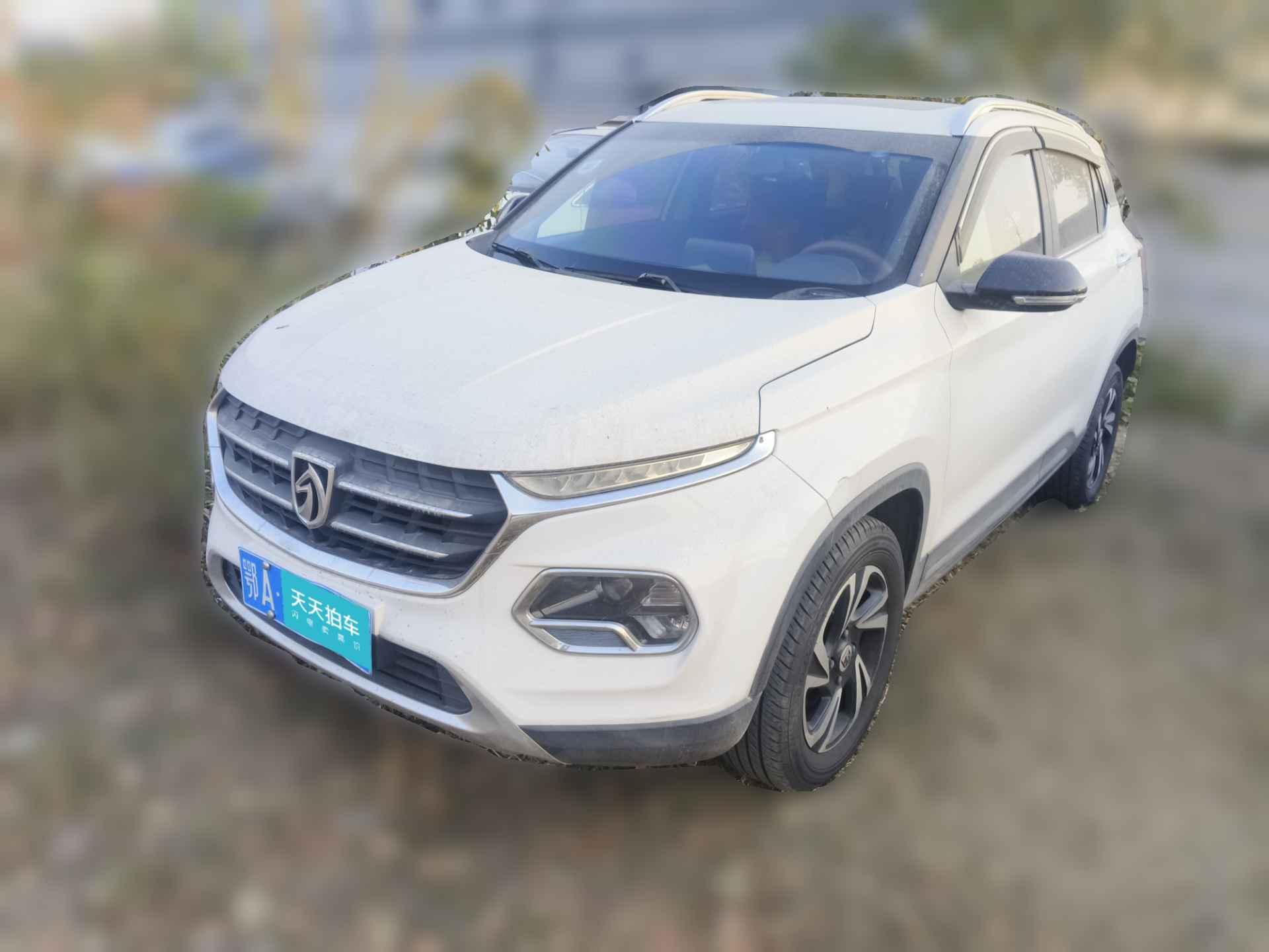 [武汉·鄂A] 宝骏宝骏5102017款 1.5L 自动豪华型