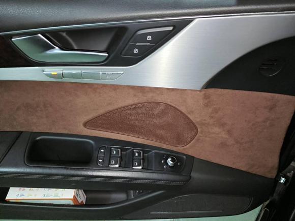 [武汉·鄂A] 二手奥迪奥迪A82012款 A8L 45 TFSI quattro豪华型