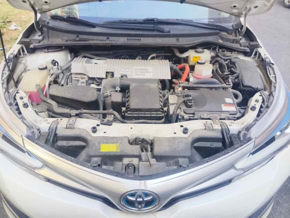 [上海·鄂F] 二手丰田卡罗拉2017款 改款双擎 1.8L E-CVT领先版