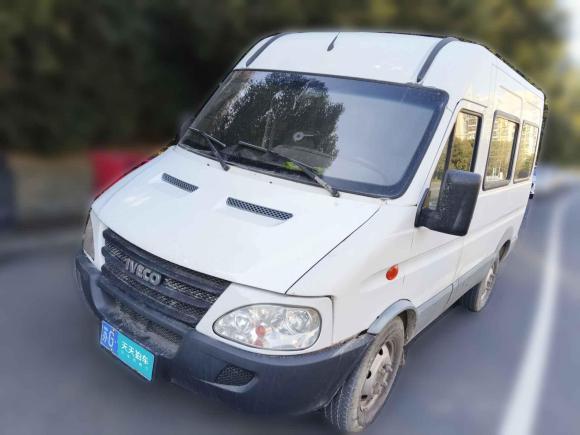 依维柯依维柯褒迪2012款 2.5T-A32 基本型「南通二手车」「天天拍车」