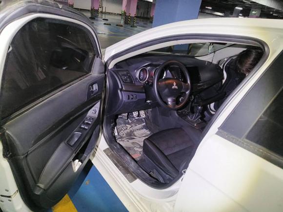 [武汉·鄂W] 二手三菱翼神2011款 致炫版 2.0L 手动舒适型