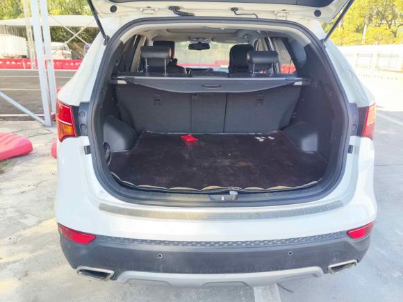 [上海·沪C] 二手现代胜达2013款 2.4L 自动两驱智能型