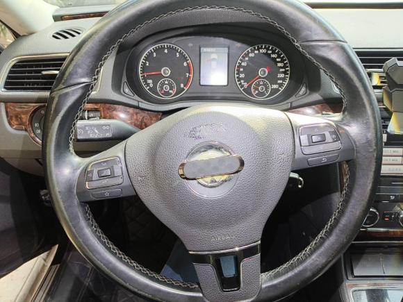 [南京·苏A] 二手大众帕萨特2011款 1.8TSI DSG御尊版