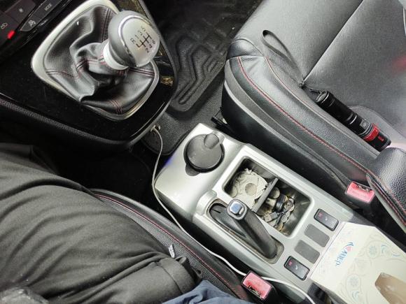 [上海·皖N] 二手哈弗哈弗H62014款 运动版 2.0T 柴油 手动两驱精英型