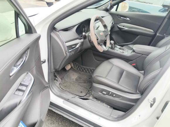 [上海·沪C] 二手凯迪拉克凯迪拉克XT42018款 28T 两驱领先型