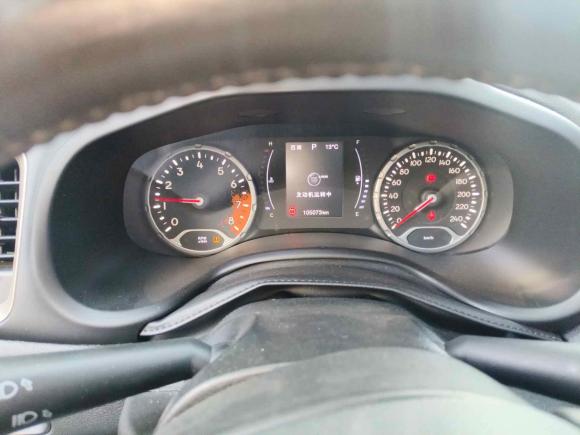 [南京·苏A] 二手Jeep自由侠2018款 互联大屏版 180T 自动劲能版