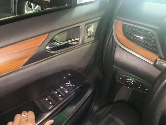 [上海·沪E] 二手林肯林肯MKC2017款 2.0T 两驱尊雅版