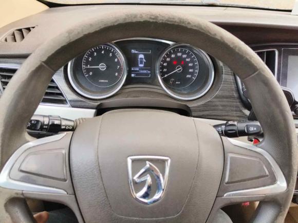 [无锡·苏B] 二手宝骏宝骏7302016款 1.5L 手动舒适型 7座 国V