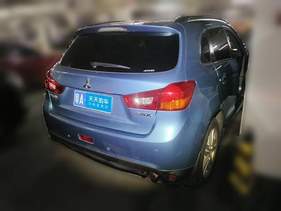 [广州·粤A] 二手三菱劲炫ASX2013款 2.0L CVT四驱尊贵版