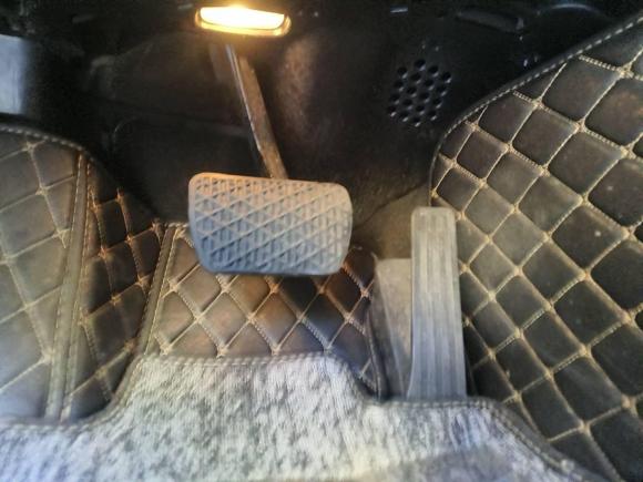 [青岛·鲁U] 二手奔驰奔驰E级2014款 E 200 轿跑版