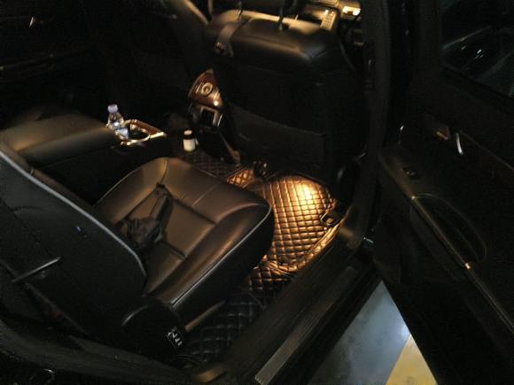 [济南·鲁A] 二手奔驰奔驰R级2010款 R 350 L 4MATIC Grand Edition