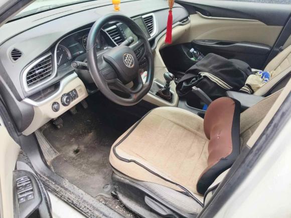 [武汉·鄂A] 二手别克英朗2015款 15N 手动精英型