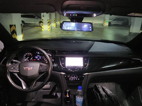 [广州·粤A] 二手凯迪拉克凯迪拉克XT62022款 2.0T 七座两驱豪华型