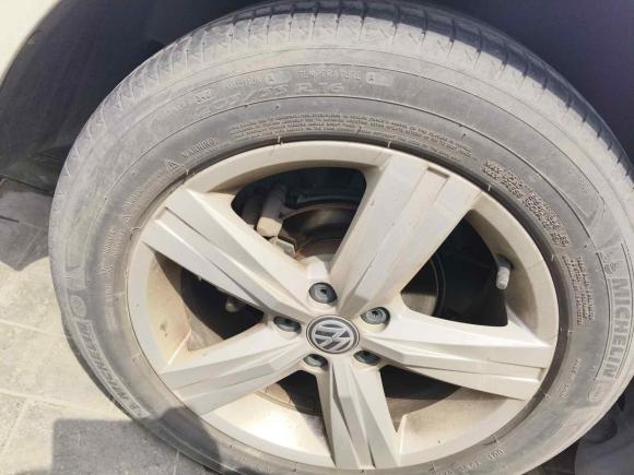 [成都·川B] 二手大众朗逸2017款 1.6L 自动风尚版