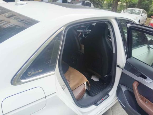 [杭州·浙A] 二手奥迪奥迪A4L2018款 30周年年型 40 TFSI 时尚型