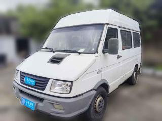 依维柯依维柯得意2017款 2.5T A35客车5-7座47Z5
