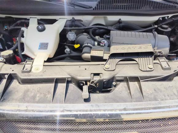 [济南·鲁A] 二手GMCSAVANA2011款 6.0L 商务之星7座