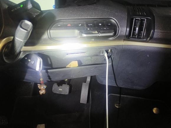 [杭州·浙A] 二手宝骏宝骏KiWi EV2021款 设计师 磷酸铁锂