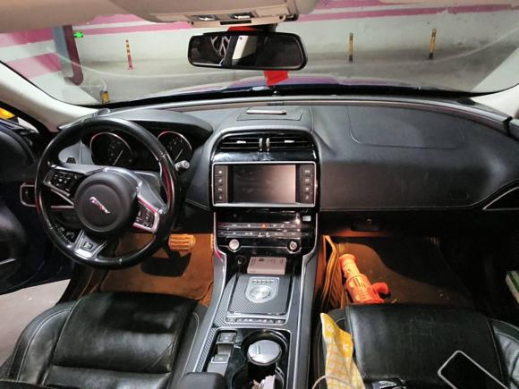 [武汉·鄂A] 二手捷豹捷豹XE2015款 2.0T 200PS R-Sport