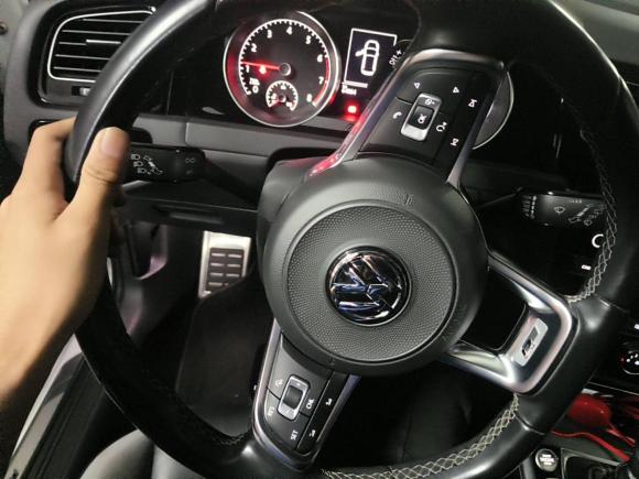 [深圳·粤B] 二手大众高尔夫2018款 280TSI 自动R-Line型