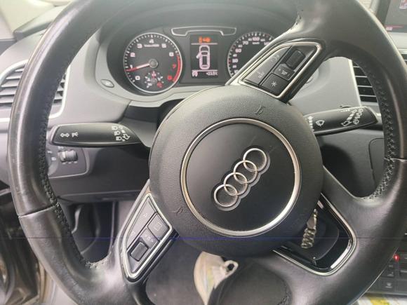 [上海·沪G] 二手奥迪奥迪Q32015款 35 TFSI 舒适型