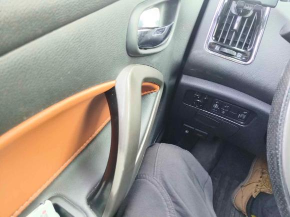 [南通·苏F] 二手海马海马S52017款 强动力版 1.5T CVT尊贵型