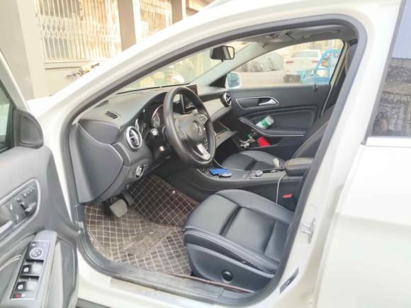 [济南·鲁S] 二手奔驰奔驰GLA2017款 GLA 200 动感型