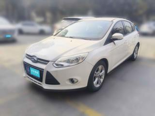 福特福克斯2012款 两厢 1.6L 手动风尚型