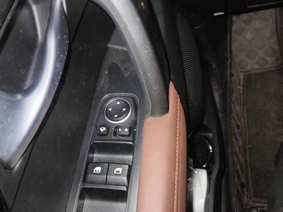 [上海·沪D] 二手起亚智跑2021款 Ace 2.0L 精彩版