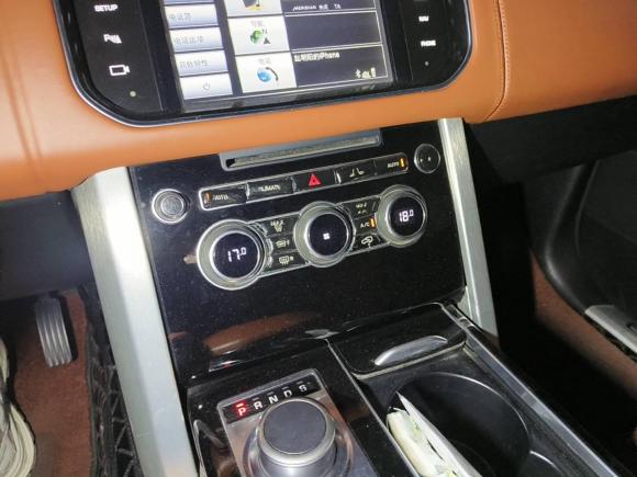 [济南·鲁A] 二手路虎揽胜2014款 3.0 SC V6 Vogue SE 创世加长版