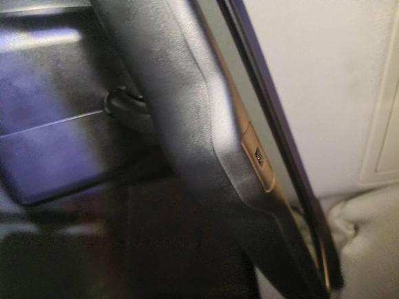 [成都·川A] 二手奔腾奔腾X802015款 2.0L 自动舒适周年纪念型