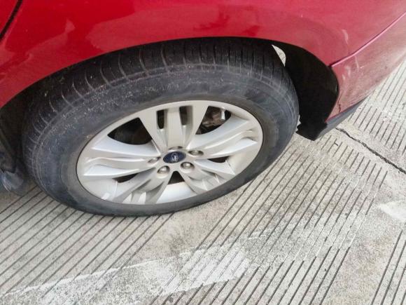 [苏州·苏E] 二手福特福克斯2012款 两厢 1.6L 自动舒适型