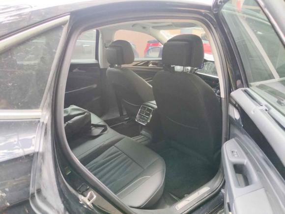 [上海·皖A] 二手大众帕萨特2022款 330TSI 豪华版