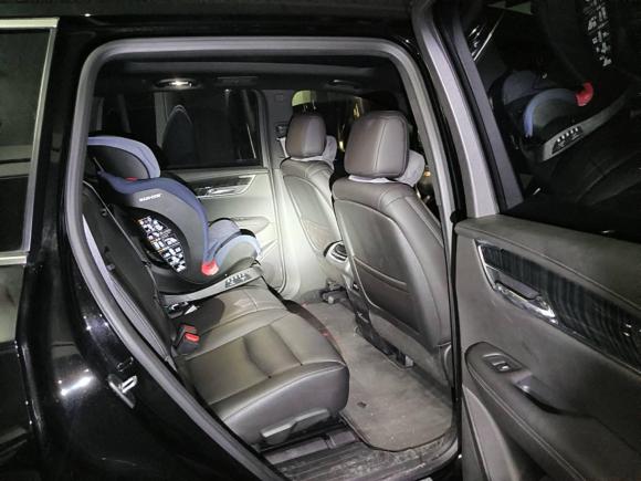 [广州·粤A] 二手凯迪拉克凯迪拉克XT62022款 2.0T 七座两驱豪华型